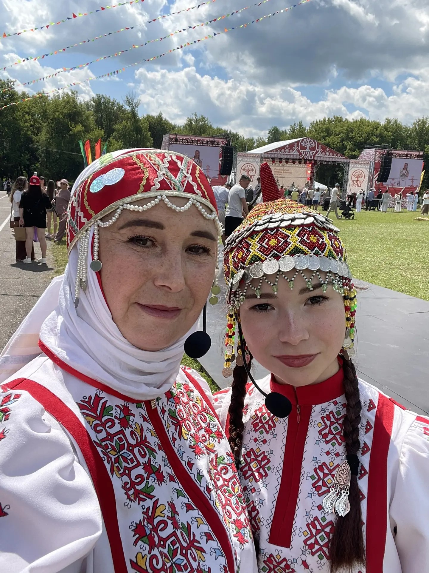 Татьяна Максимова сăнӳкерчӗкӗ. 